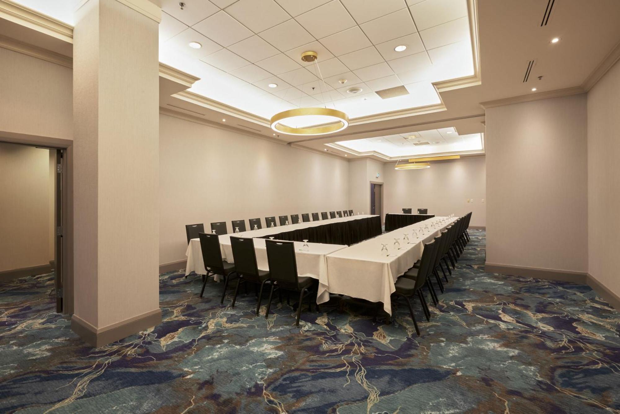 Holiday Inn & Suites Ottawa Kanata By Ihg Экстерьер фото