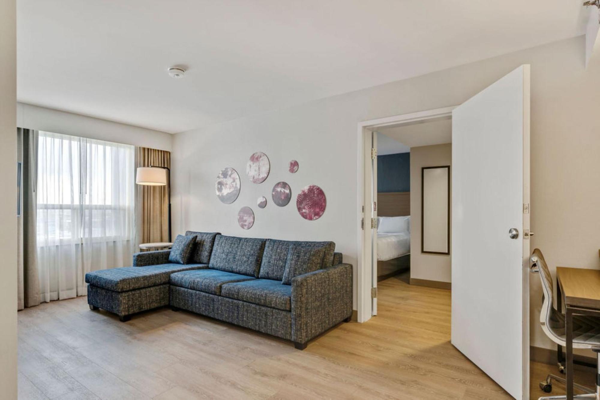 Holiday Inn & Suites Ottawa Kanata By Ihg Экстерьер фото