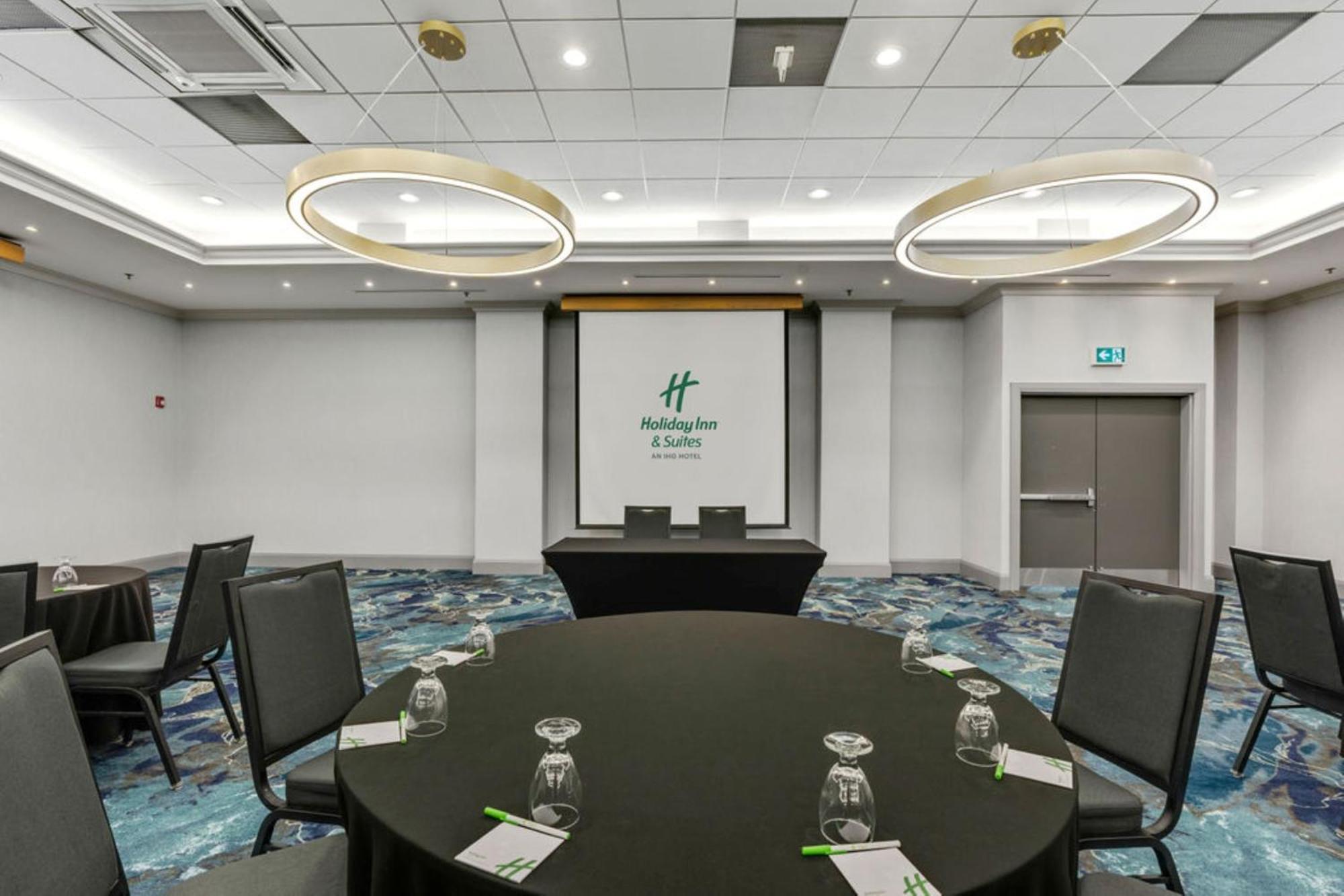 Holiday Inn & Suites Ottawa Kanata By Ihg Экстерьер фото